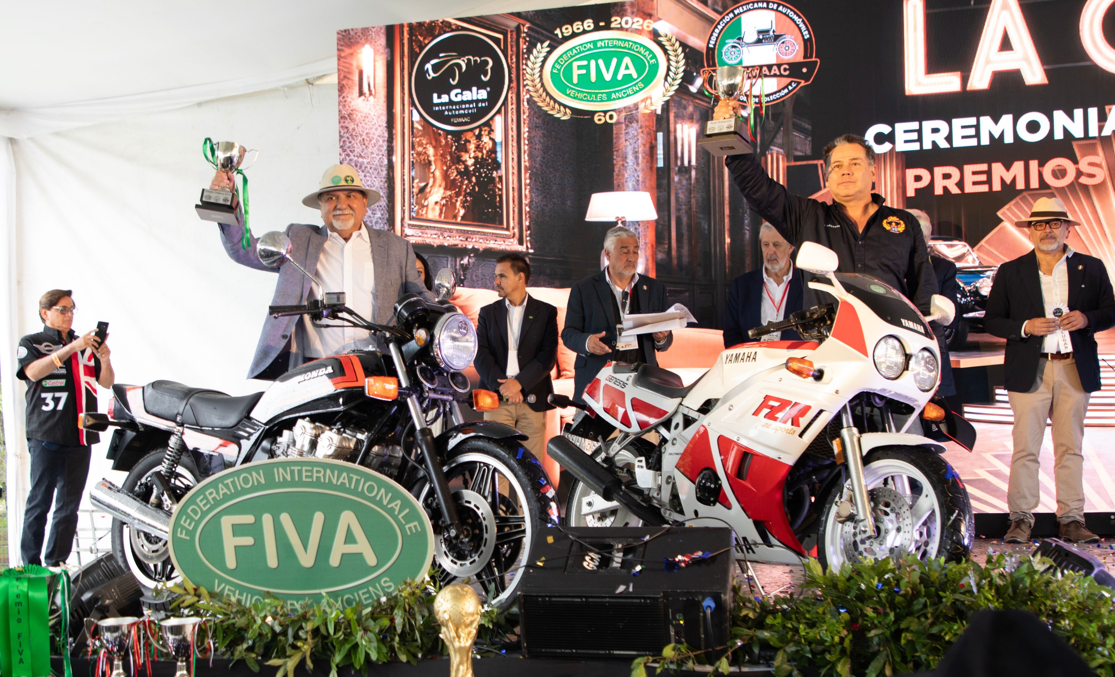 FIVA - Honda CB750F Super Sport 1981 / Yamaha FZR 400 1988